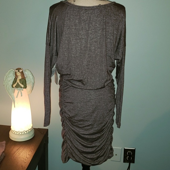New Athleta Tulip Long Sleeve Dress - Picture 9 of 9